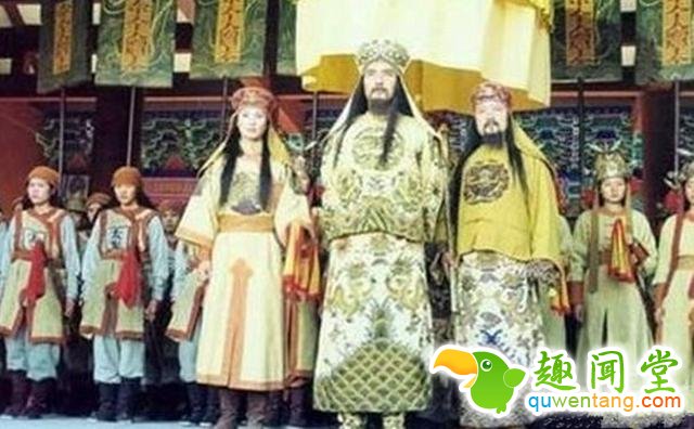 五百年前一高人发现一地方，老汉葬在这里，孙子成了皇帝