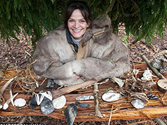 重返石器时代怎样生活？为避免虱子用石头