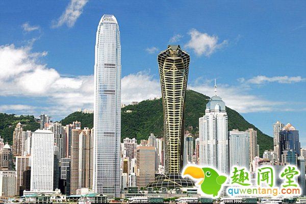 　　这幢大楼的设计师是莫斯科的瓦西里，他还计划将蛇头部的平台设计成夜店或者餐馆。作为一位商人，瓦西里认为自己的作品能够“预测未来”，他之前还设计过带可拆卸的飞机游艇。