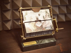 手摇动画播放机Giphoscope 复古的小趣味！