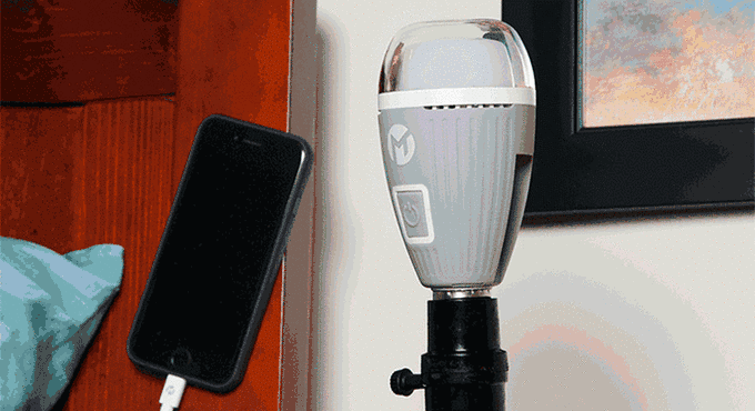 总是找不到充电线？让这个能充电的灯泡拯救你~