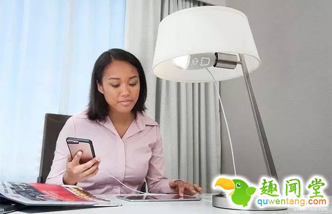 总是找不到充电线？让这个能充电的灯泡拯救你~