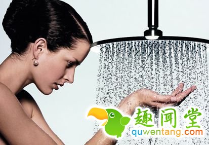 许多人运动完最喜欢「立刻冲冷水澡」来消暑，结果没想到就这样把命都洗掉了...