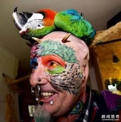 割掉耳朵，身上穿孔，56岁男子把自己整成