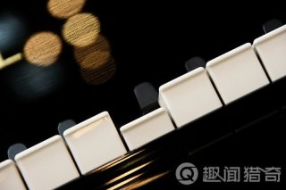听莫扎特钢琴曲能使人变得更聪明！   这是