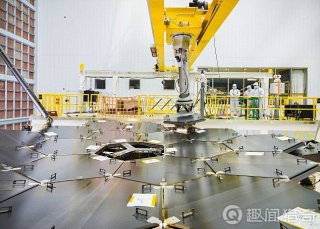 牛！ 这台望远镜能够“穿越时间”看到过