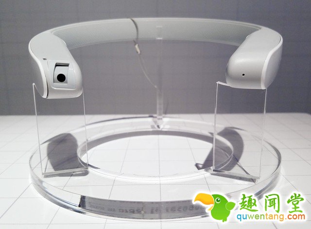 索尼又有黑科技：隔空听歌的耳机！ 