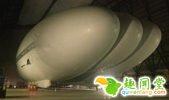 全球最大飞行器首次离地飞行，就是这模样有点...
