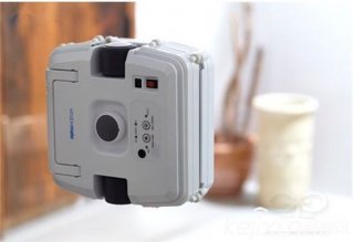 “懒癌患者”的福音：日本推出擦窗机器人