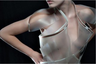 智能透明衣弱爆了，这款能自动变形的智能