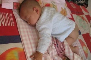 给宝宝盖被子 千万别犯这个错！