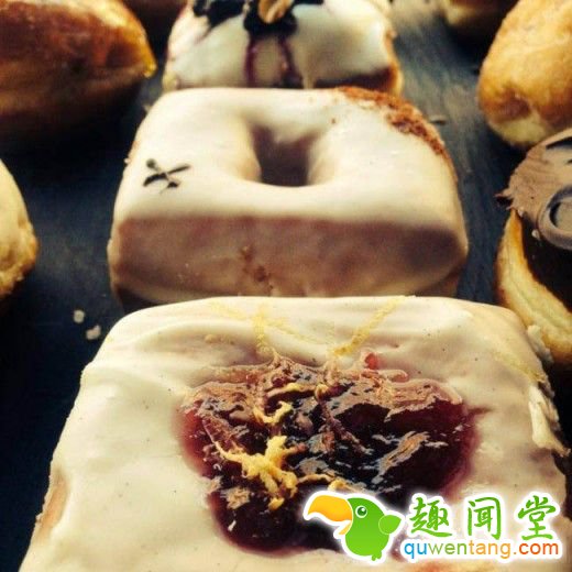 3 Crosstown Doughnuts 02