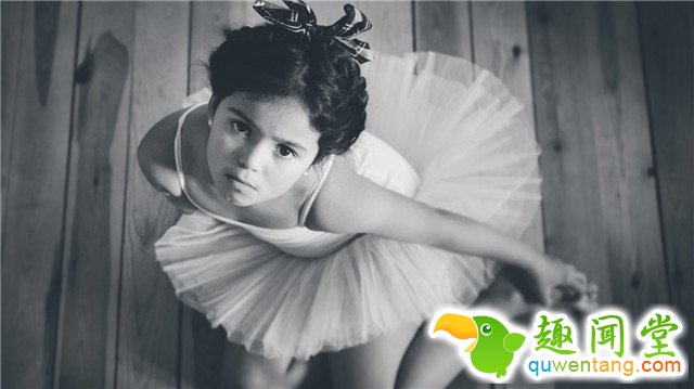 我承诺会拼命喝酒、太晚起床、用力跳舞、伸长懒腰、大声唱歌，并且时不时狂吃垃圾食品 - 女生,经典语录,人生感悟,情感语录,心灵鸡汤