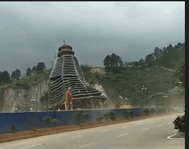     目前，未接到人员伤亡报告，凯里市正开展受损建筑的核查工作，为受到损害的建筑物制定修复方案。